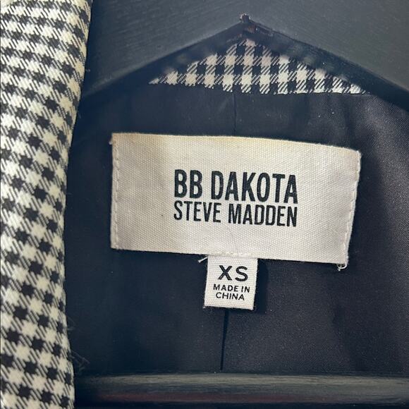 NWOT BB Dakota Steve Madden The Persona Blazer - Picture 4 of 6